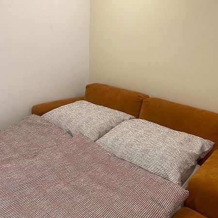 Vityesz Vendeghaz ** Apartment Chl'aba Bagian luar foto