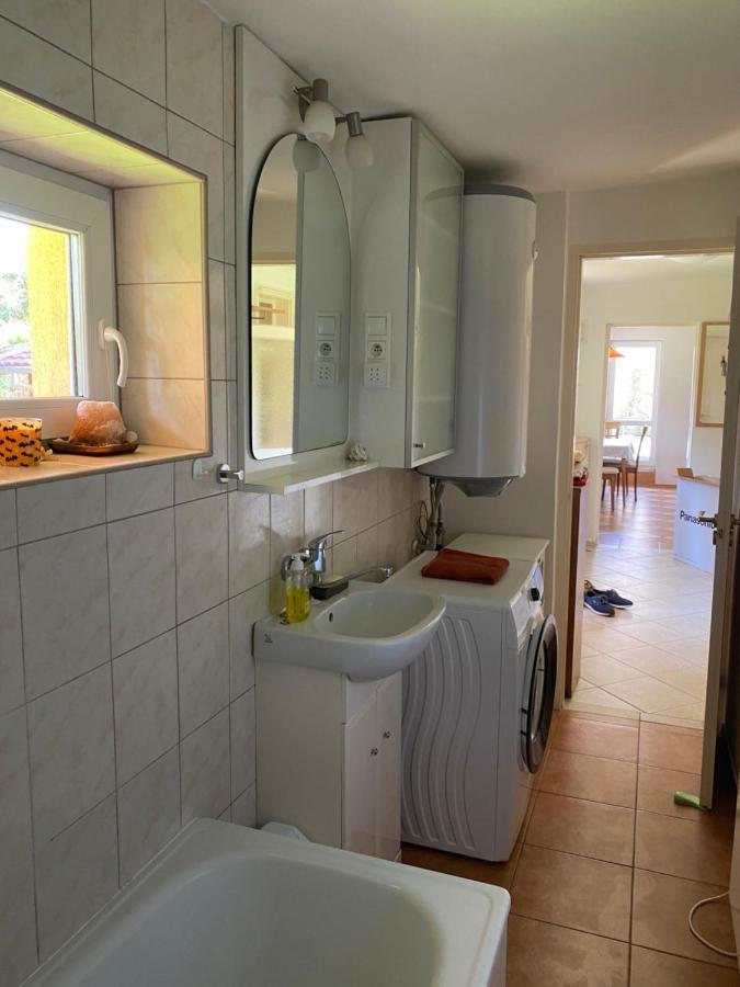 Vityesz Vendeghaz ** Apartment Chl'aba Bagian luar foto