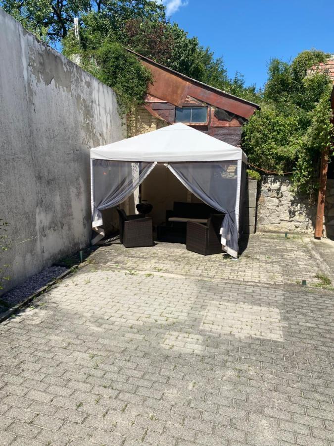 Vityesz Vendeghaz ** Apartment Chl'aba Bagian luar foto